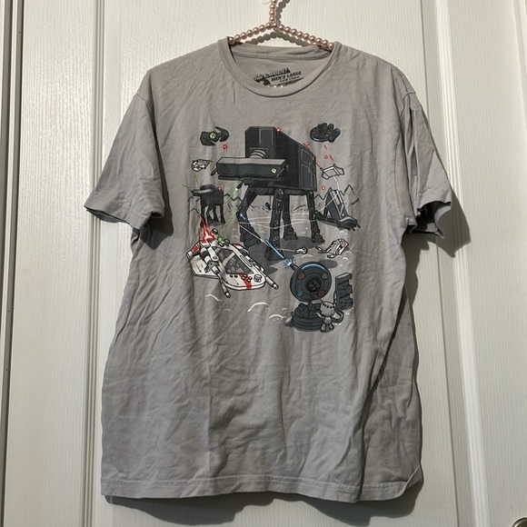 Like new! Console Wars Nerdy Retro T-Shirt - Picture 2 of 3